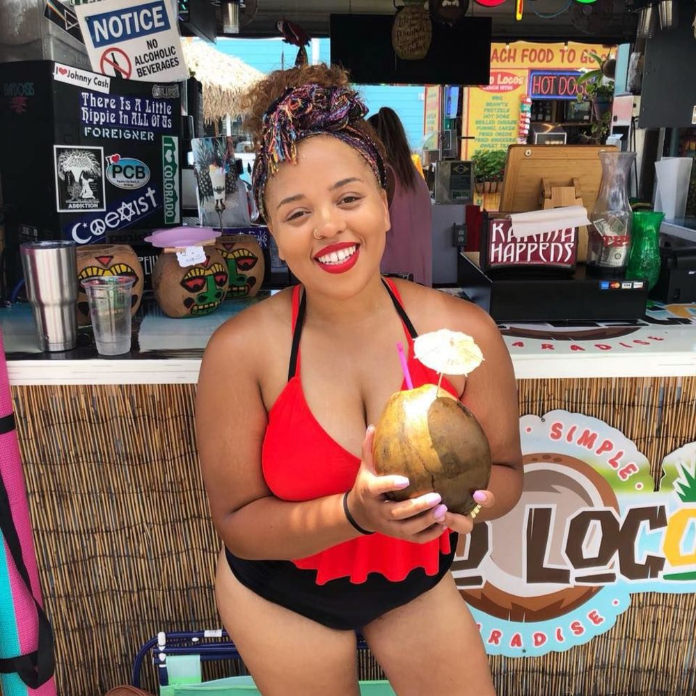 Meet your Posher, Aja